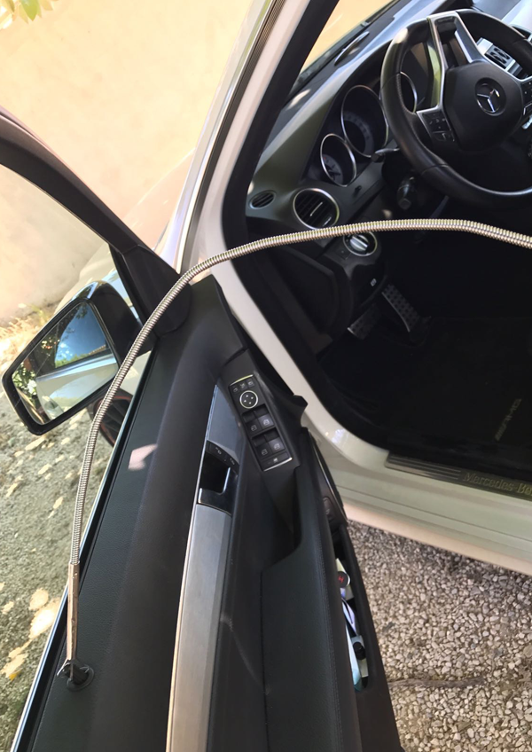 Ouverture portière auto Orly